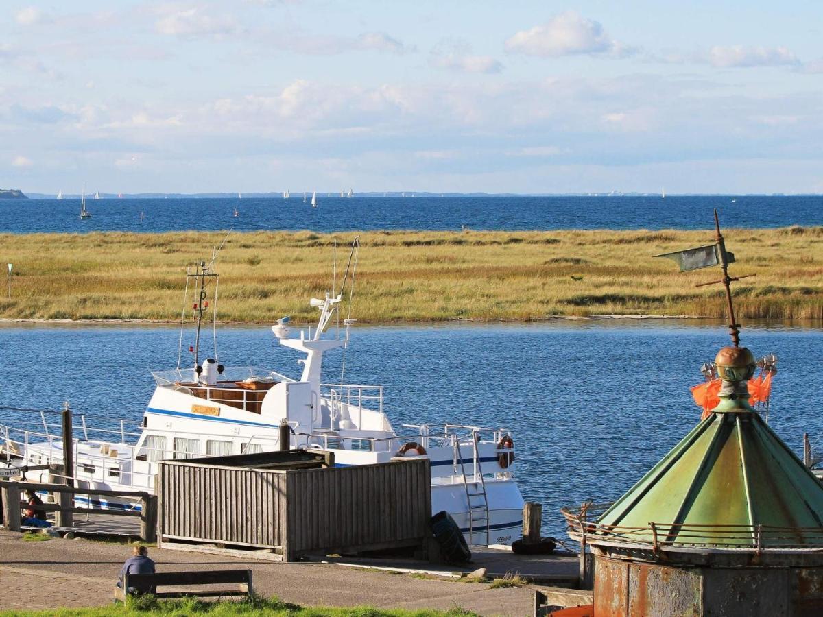 Three-Bedroom Holiday Home In Wendtorf 11 Eksteriør billede